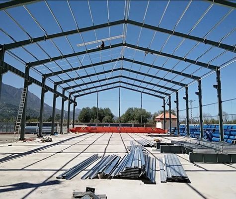 Крыша из гофрированной стали Сборка сэндвич-панелей для класса Q235B и Q355B